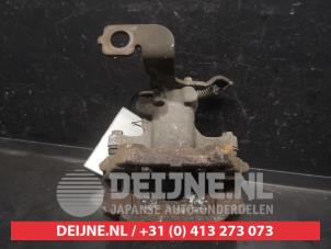 Toyota Avensis Rear brake calliper, right O735427 photo 3