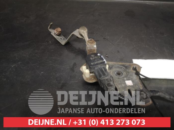 Toyota Avensis Xenon height adjustment O735429