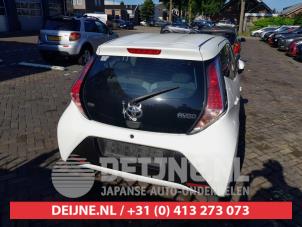 Toyota Aygo Heckklappe O735413 foto 2