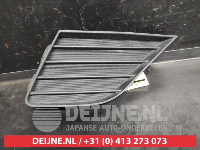 Toyota Avensis Bumper Rooster O735437