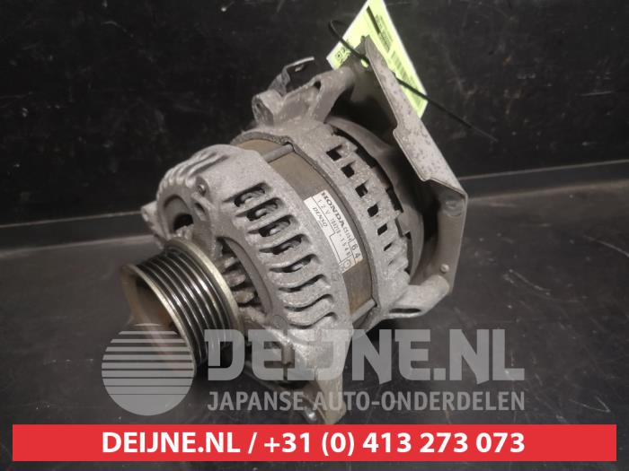 Gebruikte Dynamo Honda CR-V (RM) 2.0 i-VTEC 16V Prijs op aanvraag aangeboden door V.Deijne Jap.Auto-onderdelen BV