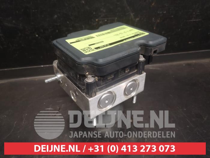 Gebruikte ABS Pomp Honda CR-V (RM) 2.0 i-VTEC 16V Prijs op aanvraag aangeboden door V.Deijne Jap.Auto-onderdelen BV