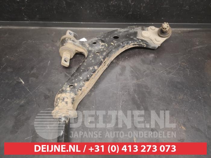 Honda CR-V Querlenker unten rechts vorne O735544