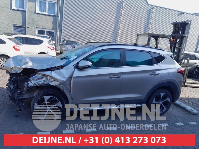 Hyundai Tucson Portier 4Deurs links-voor O735567