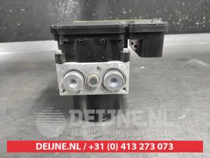 Honda Accord ABS pump O735598 photo 3