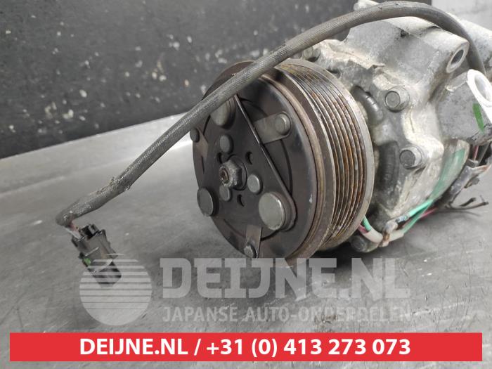 Aircopomp van een Honda Accord (CU) 2.0 i-VTEC 16V 2011