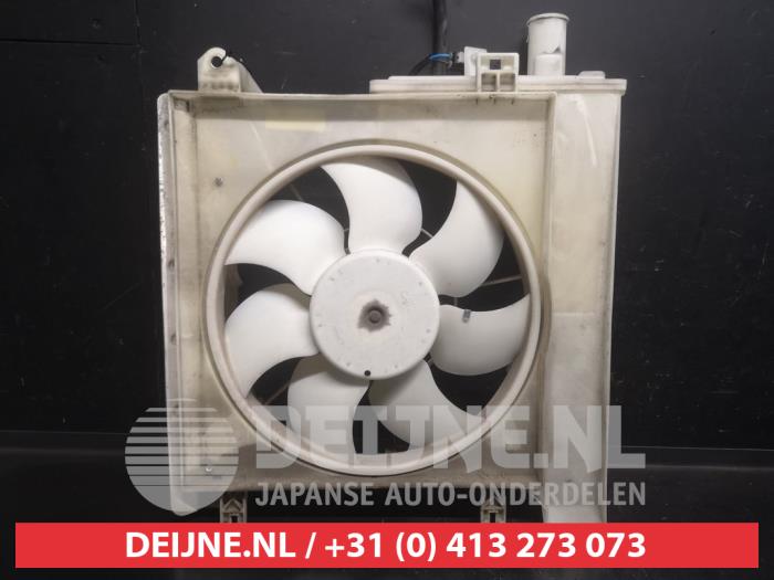 Toyota Aygo Kühlgebläsegehäuse O735704