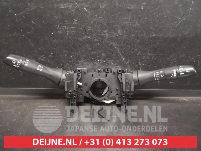 Nissan Qashqai Steering column stalk O735894