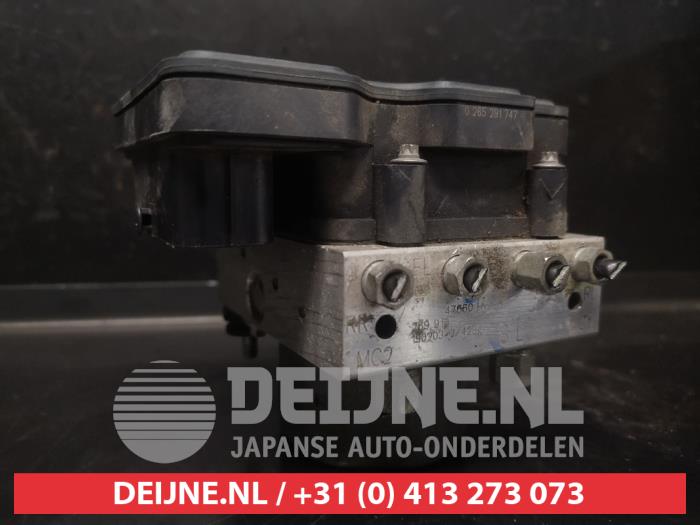 Gebruikte ABS Pomp Nissan Qashqai (J11) Prijs op aanvraag aangeboden door V.Deijne Jap.Auto-onderdelen BV
