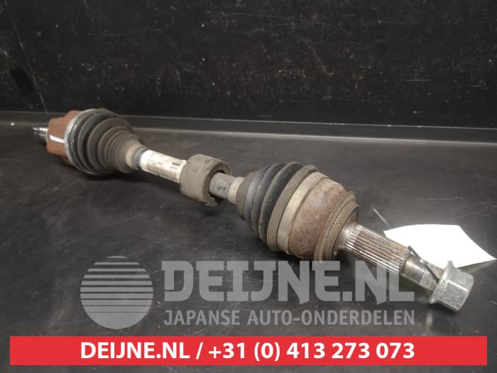 Nissan Qashqai Aandrijfas links-voor O735900