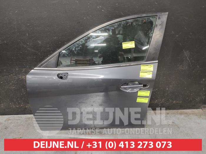 Mazda 3 Tür 4-türig links vorne O736155