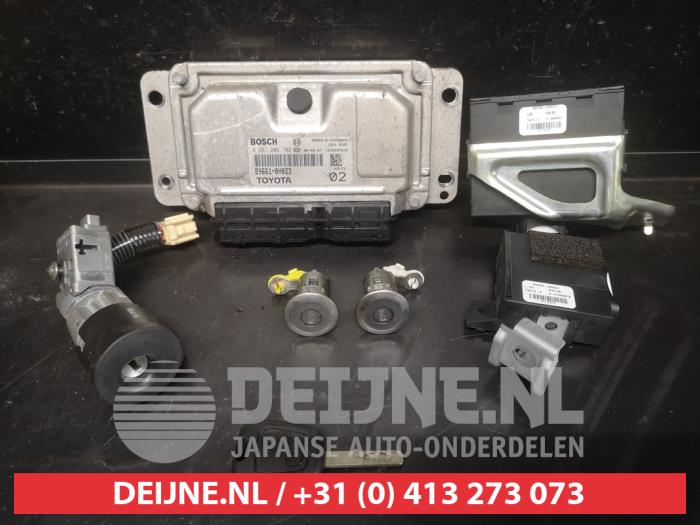 Toyota Aygo Kontaktslot+Sleutel O736168