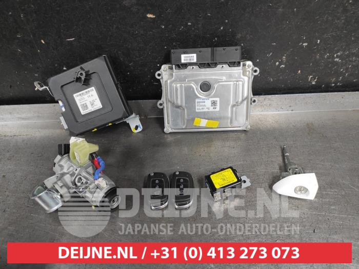 Computer Motormanagement Hyundai Tucson (TL), 2015 1.6 GDi 16V 2WD, SUV, Benzine, 1.591cc, 97kW (132pk), FWD, G4FD; EURO4, 2015-06 / 2020-09, TLEF5P11; TLEF5P21; TLEF5P31 (Gebruikt)
