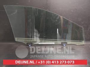 Toyota Auris Türscheibe 4-türig links vorne O736268 foto 2