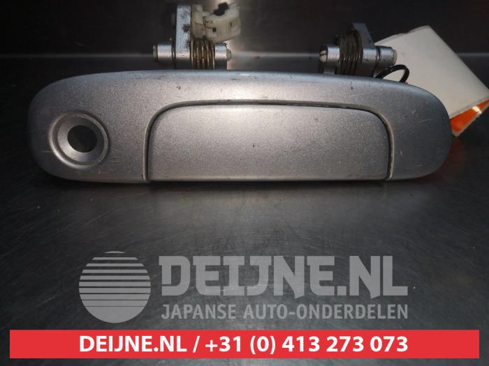 Mazda Premacy Portiergreep 4Deurs rechts-voor O277486