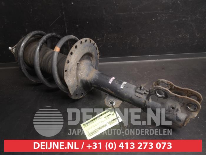 Mitsubishi Outlander Stoßdämpferstrebe rechts vorne O736312