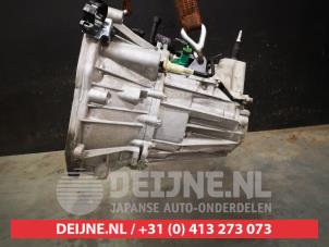 Nissan Qashqai Versnellingsbak O736327 foto 3