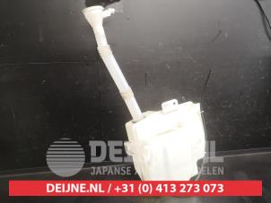 Mitsubishi Outlander Scheibensprühertank vorne O736331 foto 2