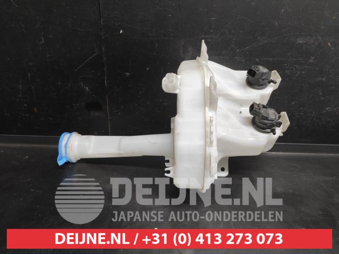 Suzuki Celerio Ruitensproeiertank voor O736514