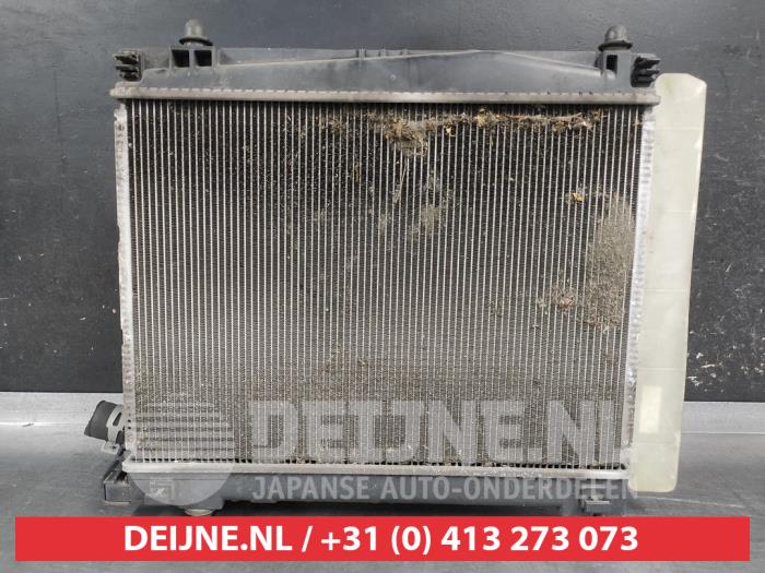 Gebruikte Radiateur Toyota Yaris III (P13) 1.5 16V Hybrid Prijs € 115,00 Margeregeling aangeboden door V.Deijne Jap.Auto-onderdelen BV