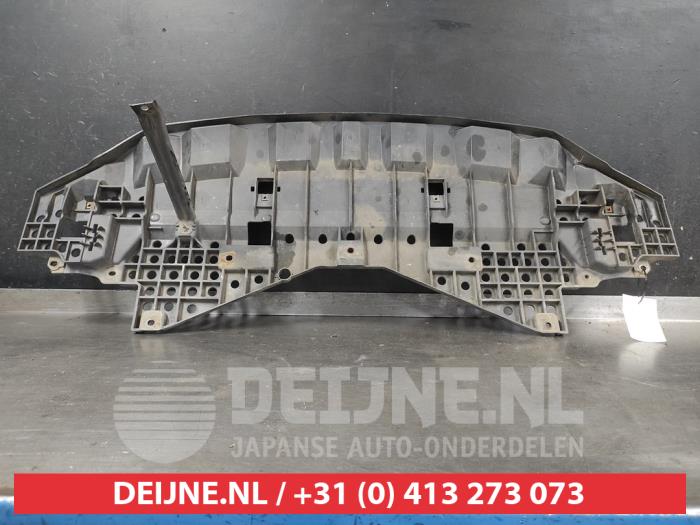 Suzuki Swift Bumper onderplaat O736582