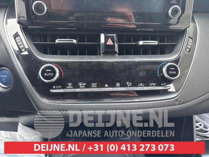 Toyota Corolla Kachel Bedieningspaneel O736642