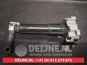Lexus RX Headlight washer O736649 photo 2