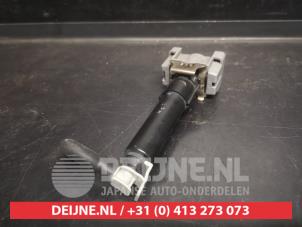 Lexus RX Headlight washer O736649 photo 3