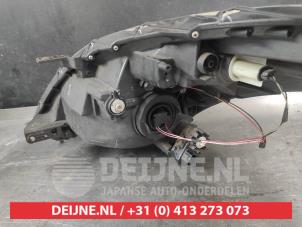 Suzuki Swift Headlight, right O736674 photo 2