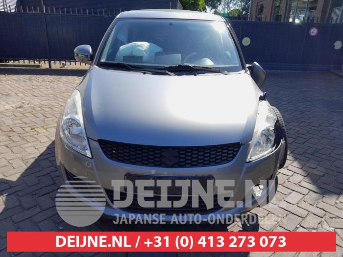 Suzuki Swift Stoßstangenrost O736676