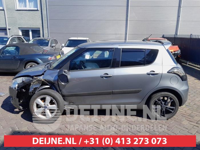 Suzuki Swift Dreieckfenster links hinten O736686