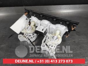 Suzuki Swift Heater control panel O736703 photo 2