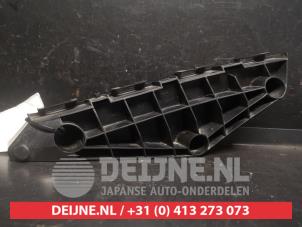 Toyota Avensis Front bumper bracket, left O736740 photo 3