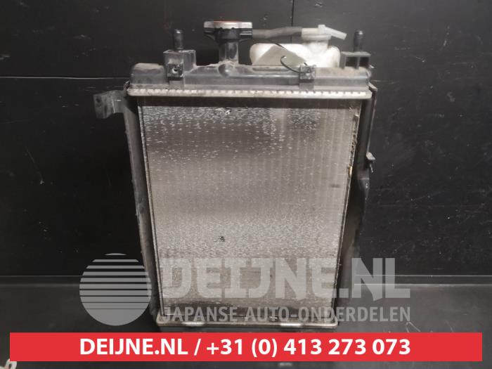 Gebruikte Radiateur Daihatsu Cuore (L251/271/276) 1.0 12V DVVT Prijs op aanvraag aangeboden door V.Deijne Jap.Auto-onderdelen BV