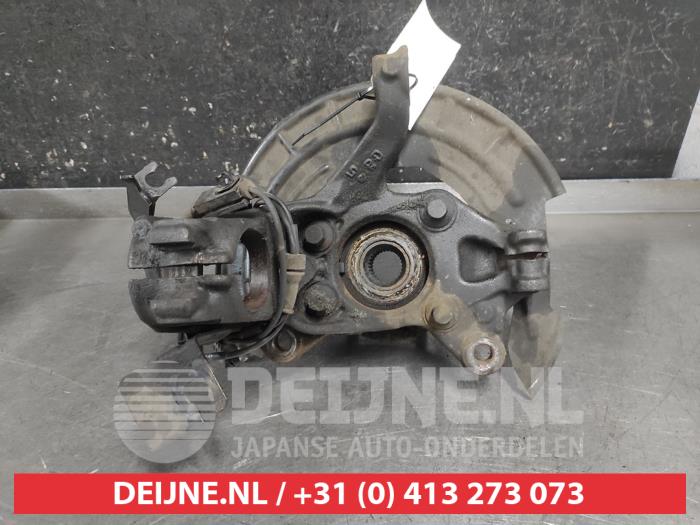 Mazda 3 Achsschenkel rechts vorne O736822