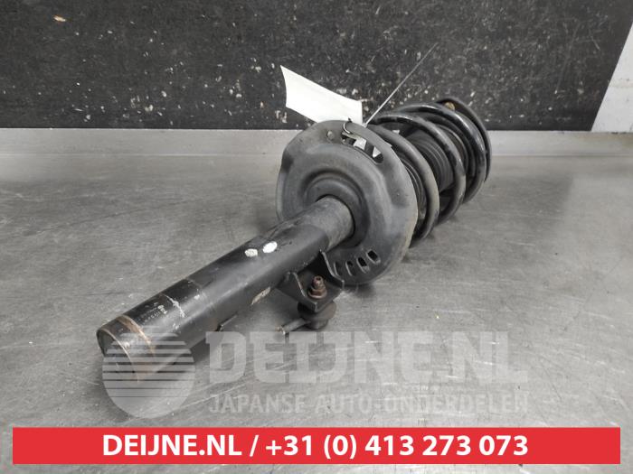 Mazda 3 Stoßdämpferstrebe links vorne O736867
