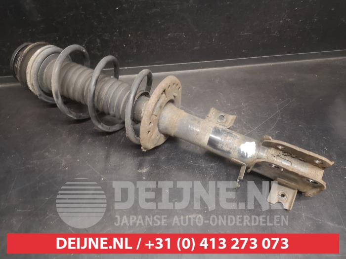 Suzuki SX-4 Stoßdämpferstrebe links vorne O736887