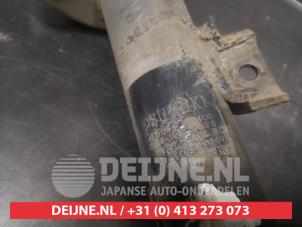 Suzuki SX-4 Schokdemperpoot links-voor O736887 foto 2