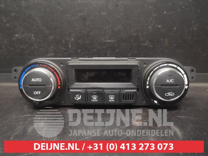 Hyundai I20 Kachel Bedieningspaneel O736891