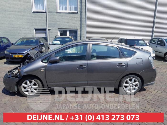 Toyota Prius Extra window 4-door, left O736907