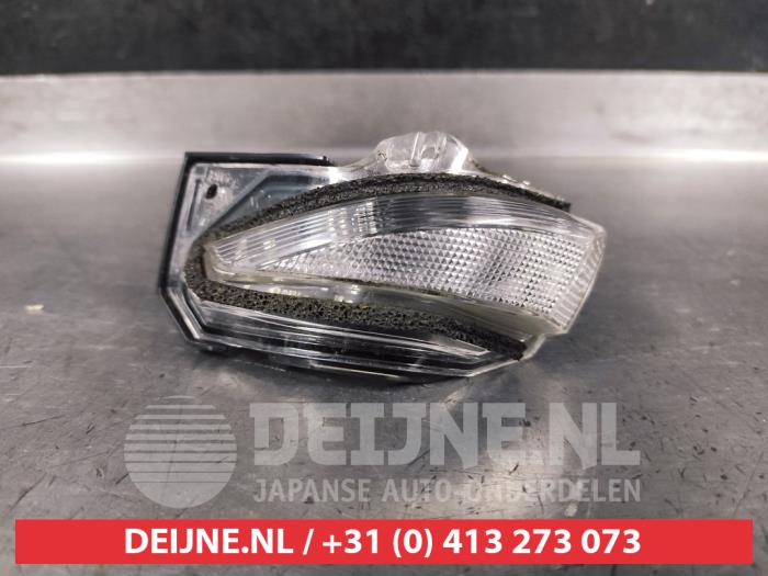 Toyota Corolla Knipperlicht spiegel links O737022