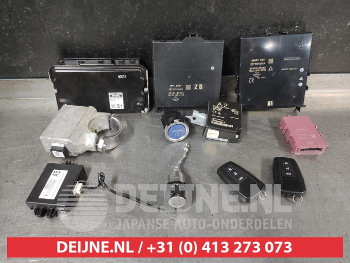 Toyota Corolla Set of cylinder locks (complete) O737025