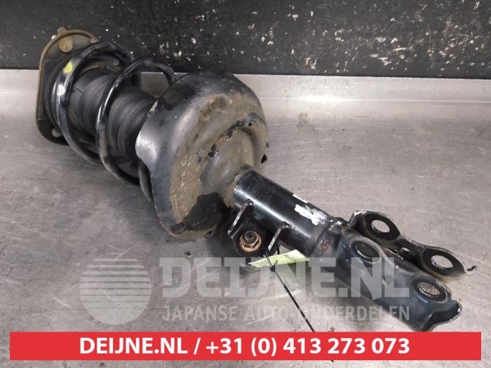 Toyota Corolla Front shock absorber rod, left O737075