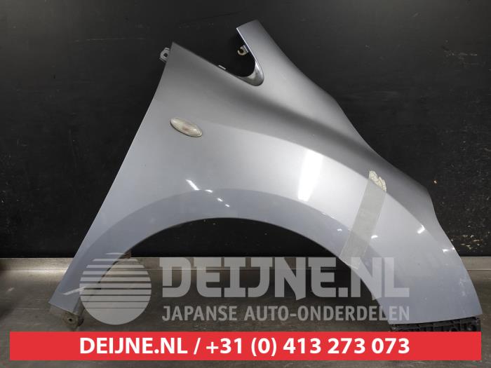 Toyota Verso Kotflügel rechts vorne O737299