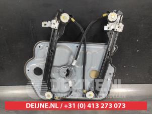 Nissan Qashqai Ruitmechaniek 4Deurs links-voor O737333 foto 2