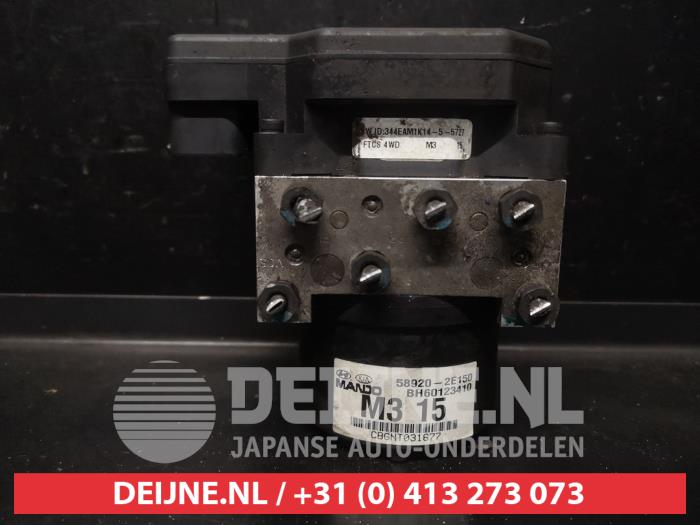 Gebruikte ABS Pomp Kia Sportage (JE) 2.7 V6 24V 4x4 Prijs op aanvraag aangeboden door V.Deijne Jap.Auto-onderdelen BV