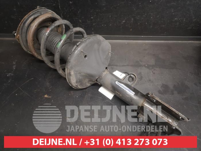 Kia Sportage Stoßdämpferstrebe links vorne O737457