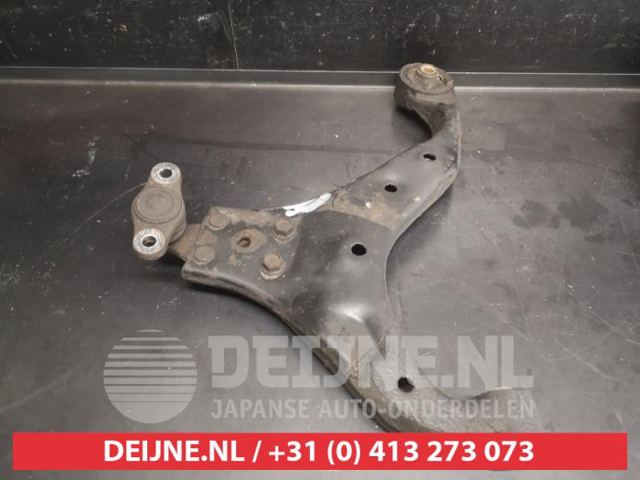 Kia Sportage Front lower wishbone, left O737485