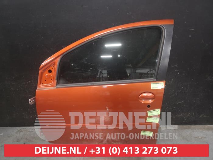 Toyota Aygo Tür 4-türig links vorne O737474