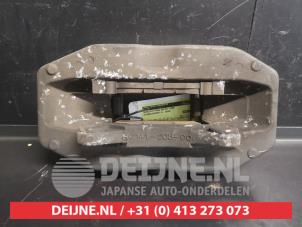 Hyundai Genesis Remklauw (Tang) rechts-voor O737568 foto 3